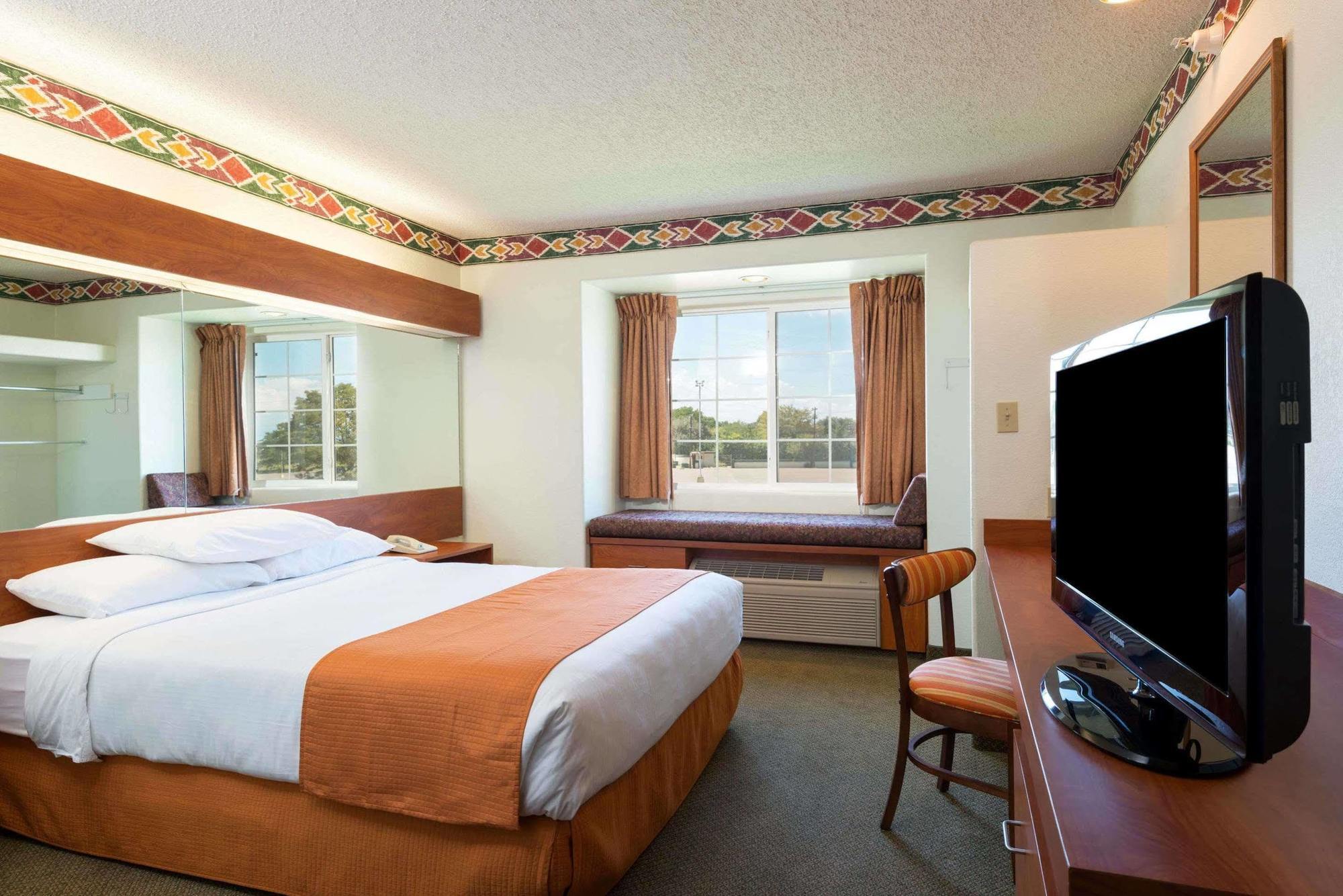 Microtel Inn And Suites Pueblo Kültér fotó